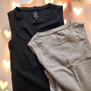 GAP Tank tops - Size Small
